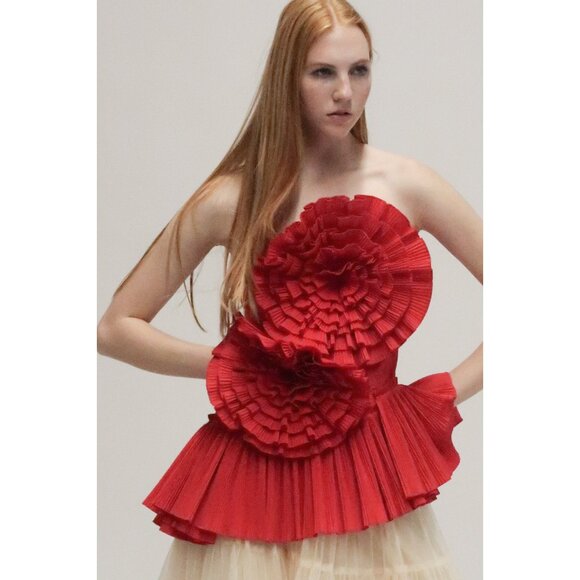 Angel 3D Pleated Flower Tube Bustier Top - Picture 5 of 12